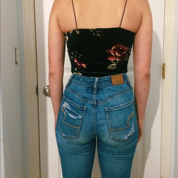 Black Floral Velvet-esque Bodysuit - Picture 2 of 4